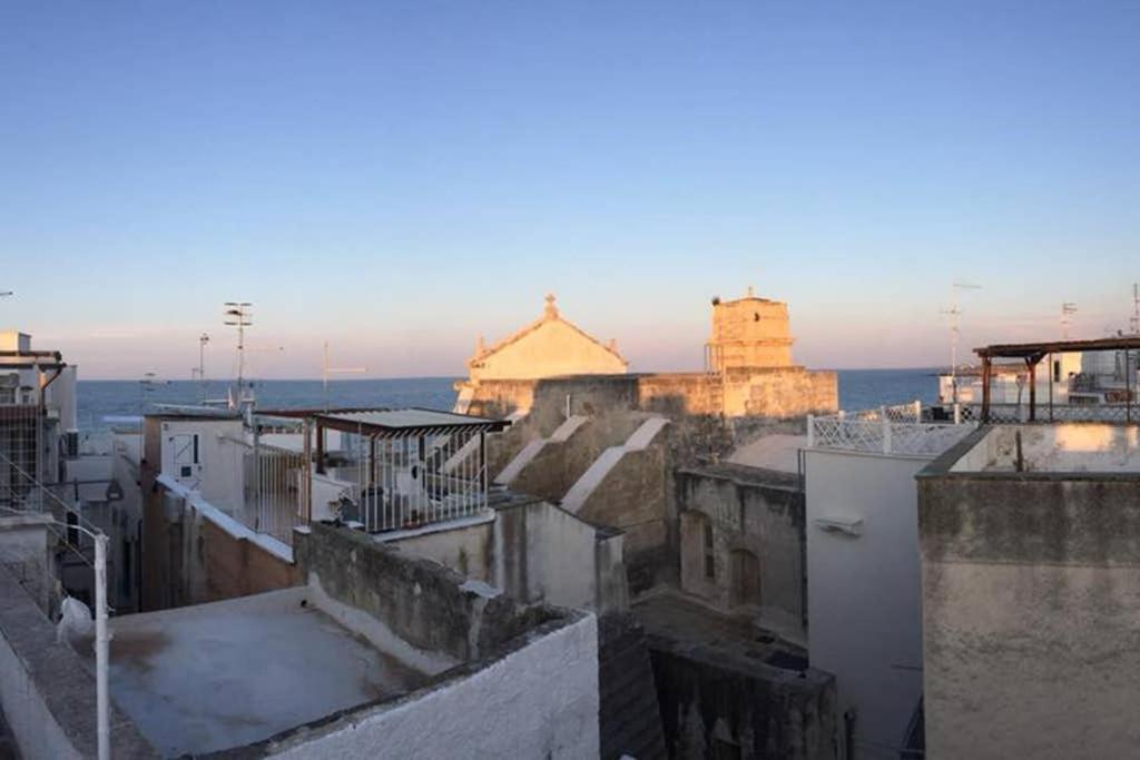 Historic Apartment In Centre Of City 100M To Sea โมโนโปลี ภายนอก รูปภาพ