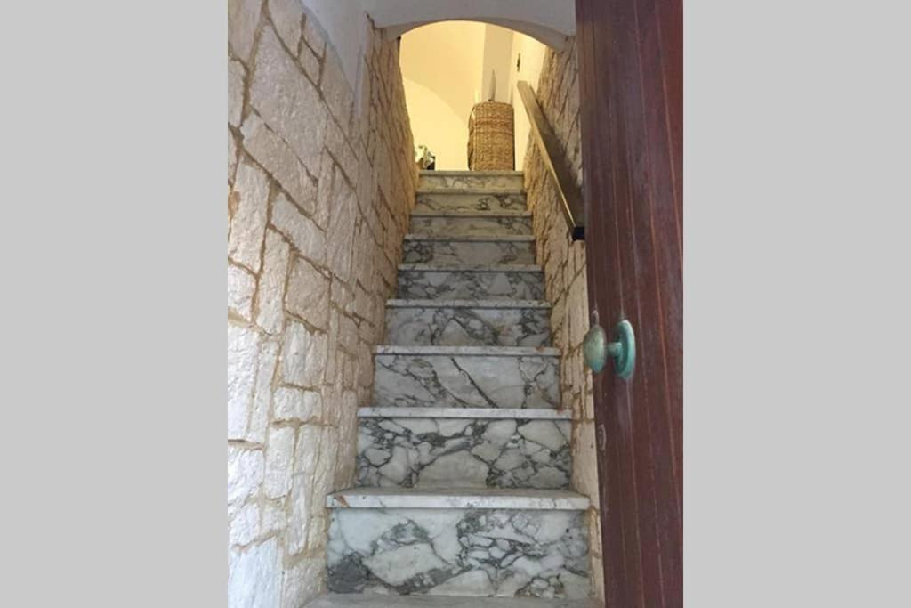 Historic Apartment In Centre Of City 100M To Sea โมโนโปลี ภายนอก รูปภาพ